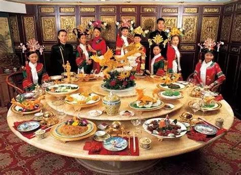 餐桌 走道 滿族人特徵